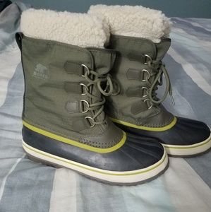 Sorel winter snow boots